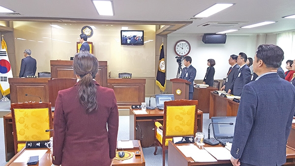 ▲ 28일 개최된 양평군의회 258회 임시회에 문제의 A모 군의원이 불참했다.