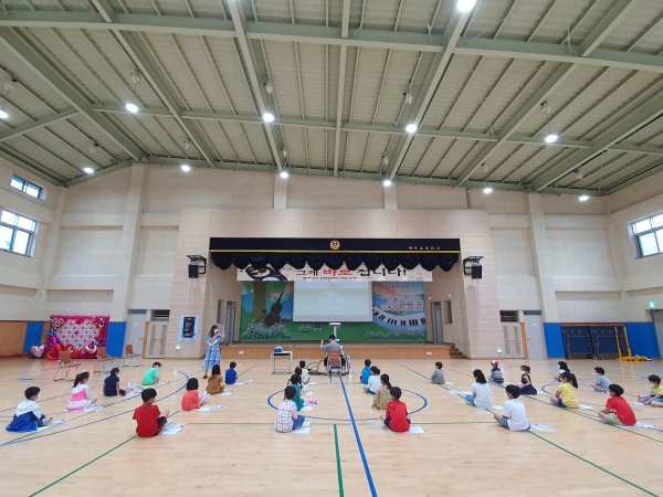 백사초, 신입생 100일만의 첫 만남