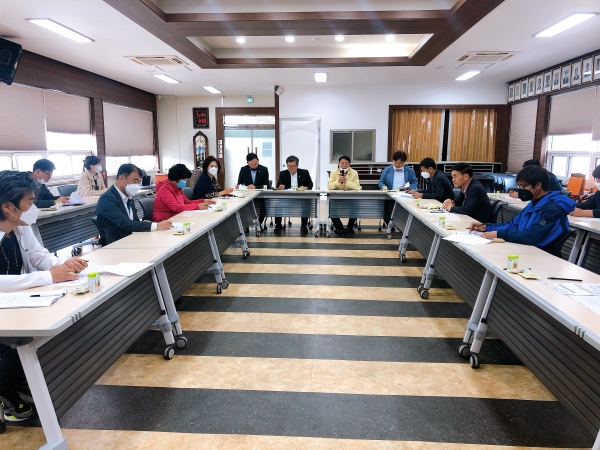 "먹거리추진위원회 13차 회의" "먹거리추진위원회 11차 회의"