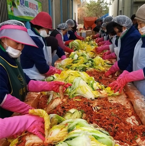 백사면 새마을협의회, 사랑의 김장김치 나눔 행사
