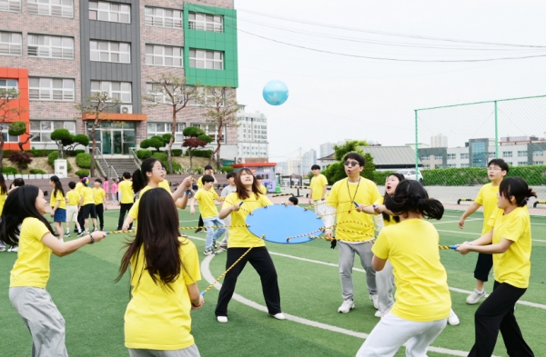 여흥초등학교(교장 손용찬)는 어린이날 기념행사를 열었다고 4월 30일 밝혔다./사진=여주교육지원청